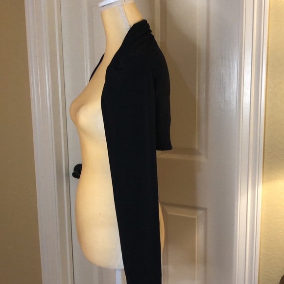 Lily shrug in black - Picture 2 of 4